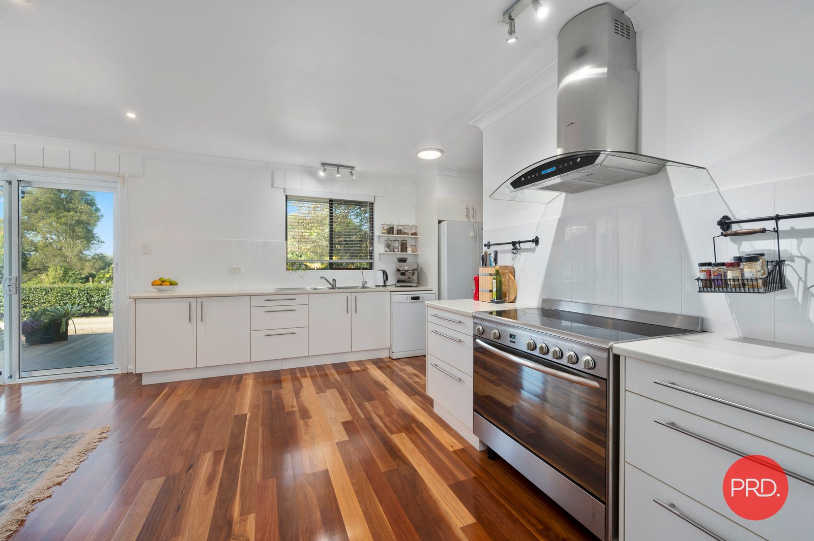 850 Waterfall Way FERNMOUNT 5