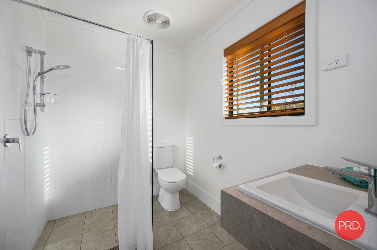 850 Waterfall Way FERNMOUNT 26