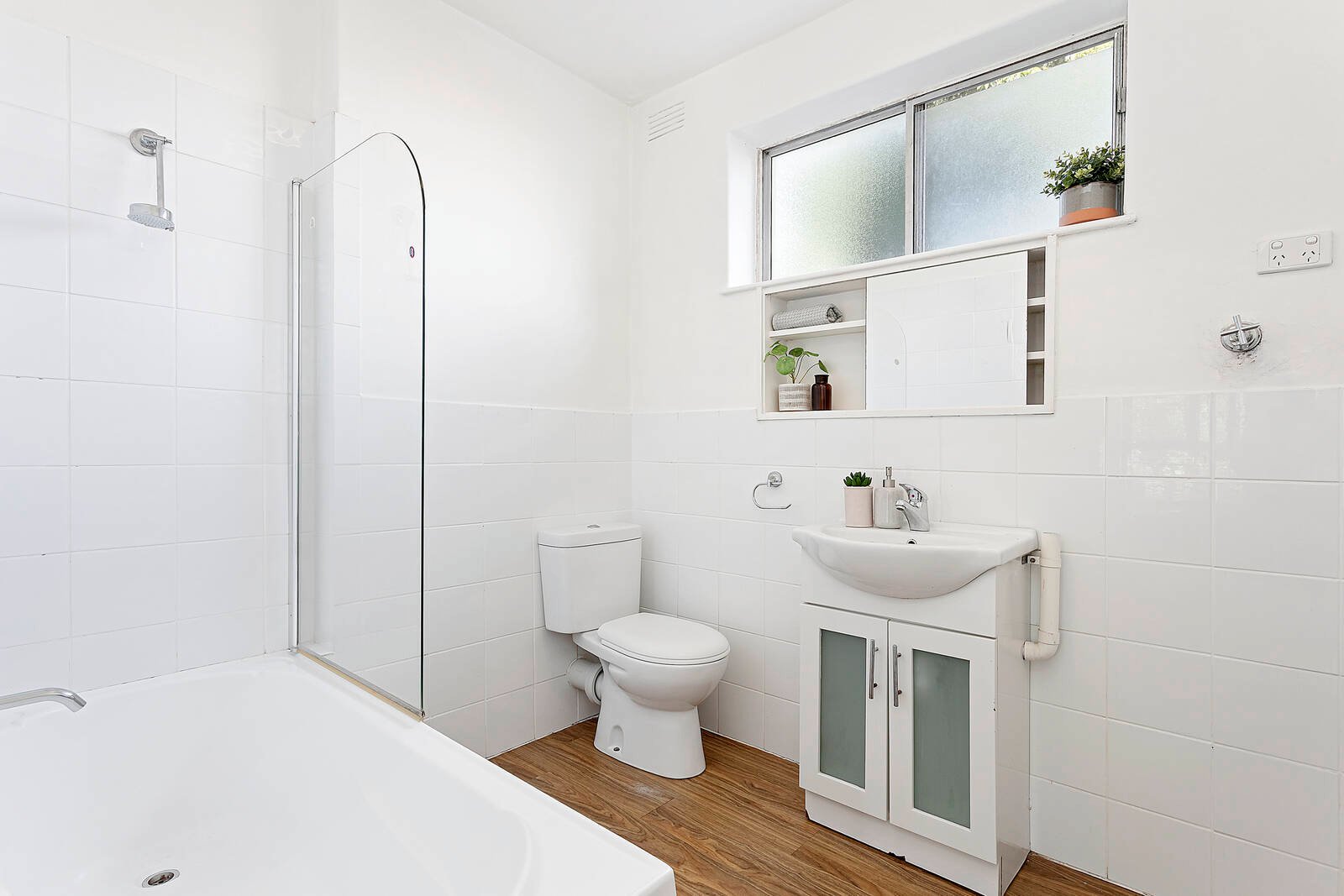 Real Estate and Property in 8/50 Wellington Street, St Kilda, VIC