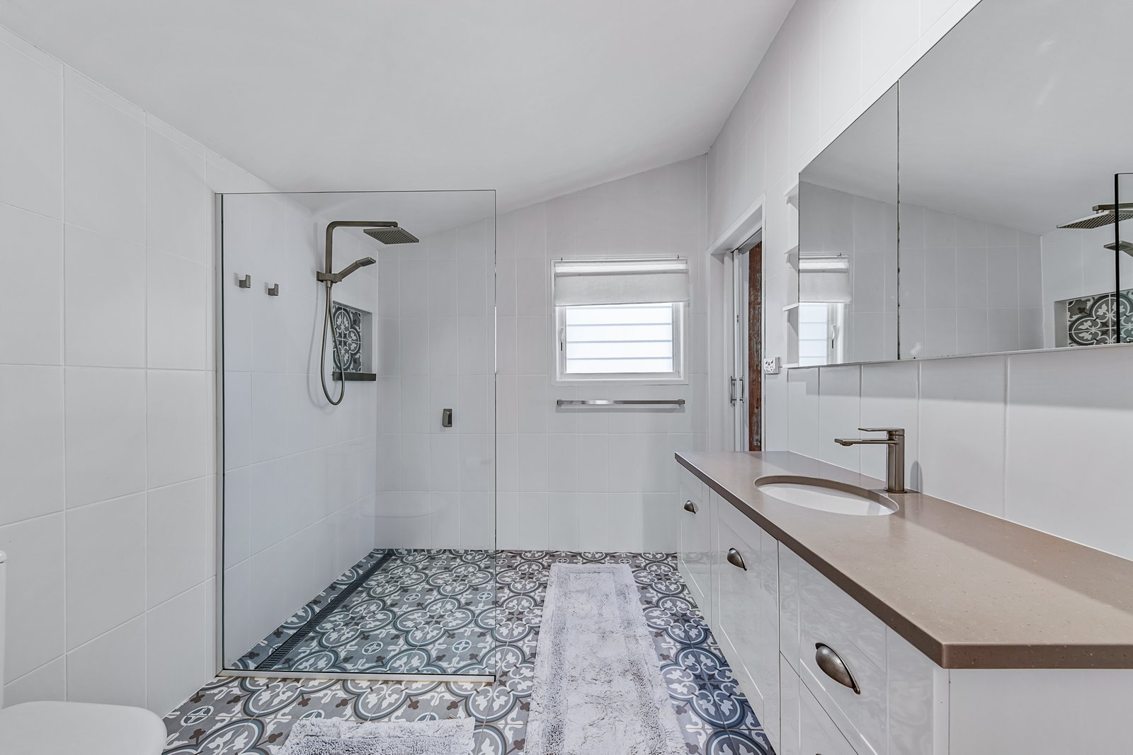 8503 Bruce Highway BLOOMSBURY 6
