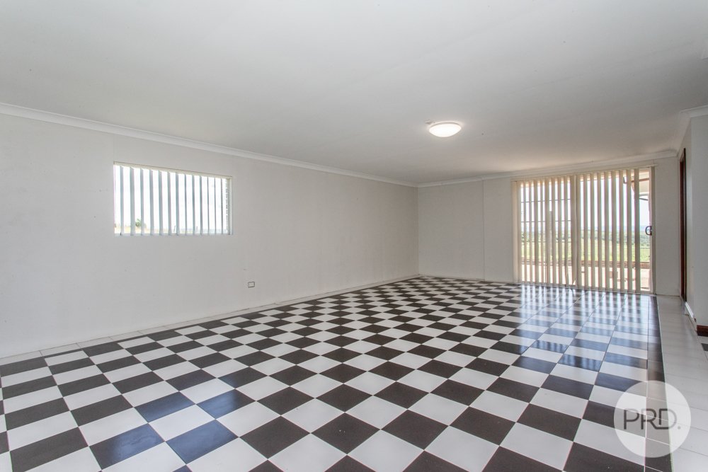 851 Luddenham Road LUDDENHAM 12