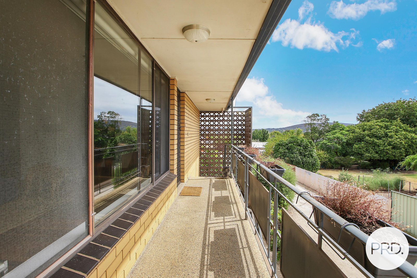 8/519 Schubach Street EAST ALBURY 7