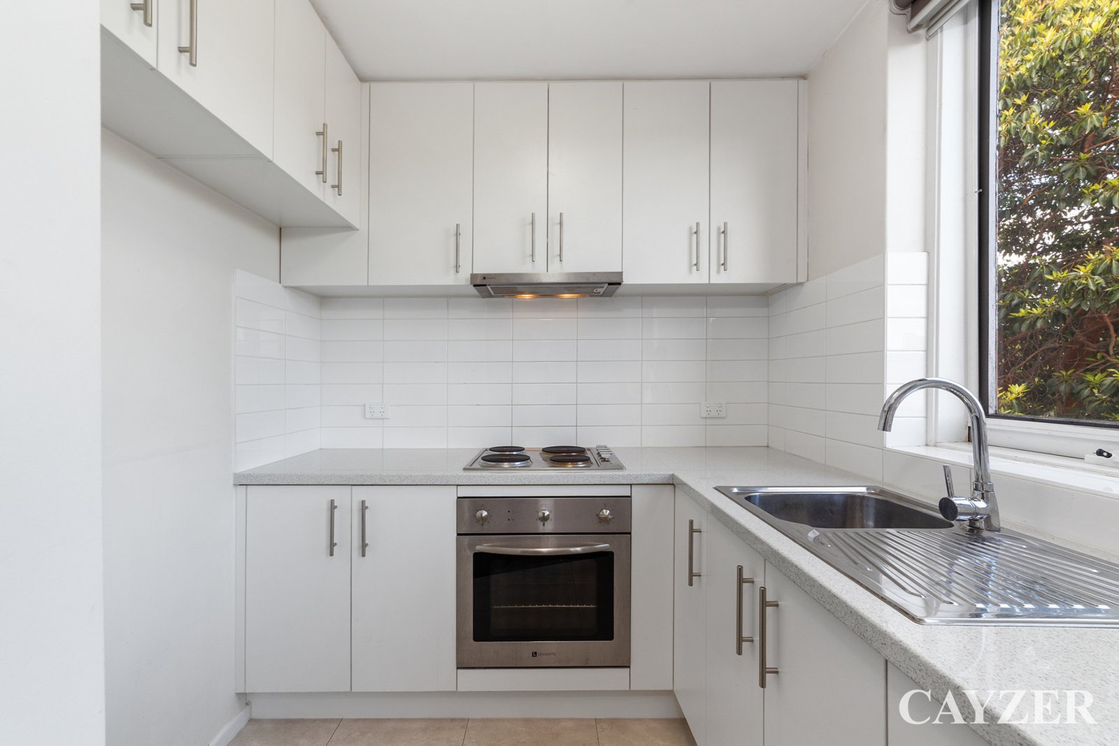 Gallery: 8/52 Moubray Street