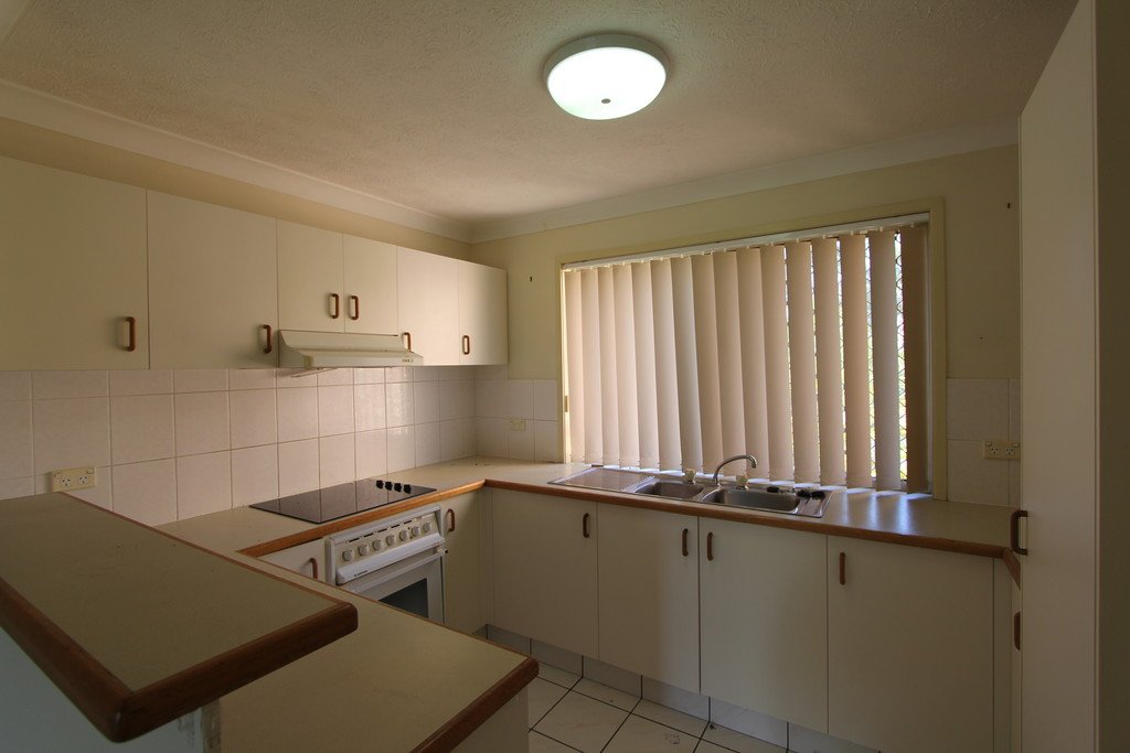 8/52 Whitby Street SOUTHPORT 4