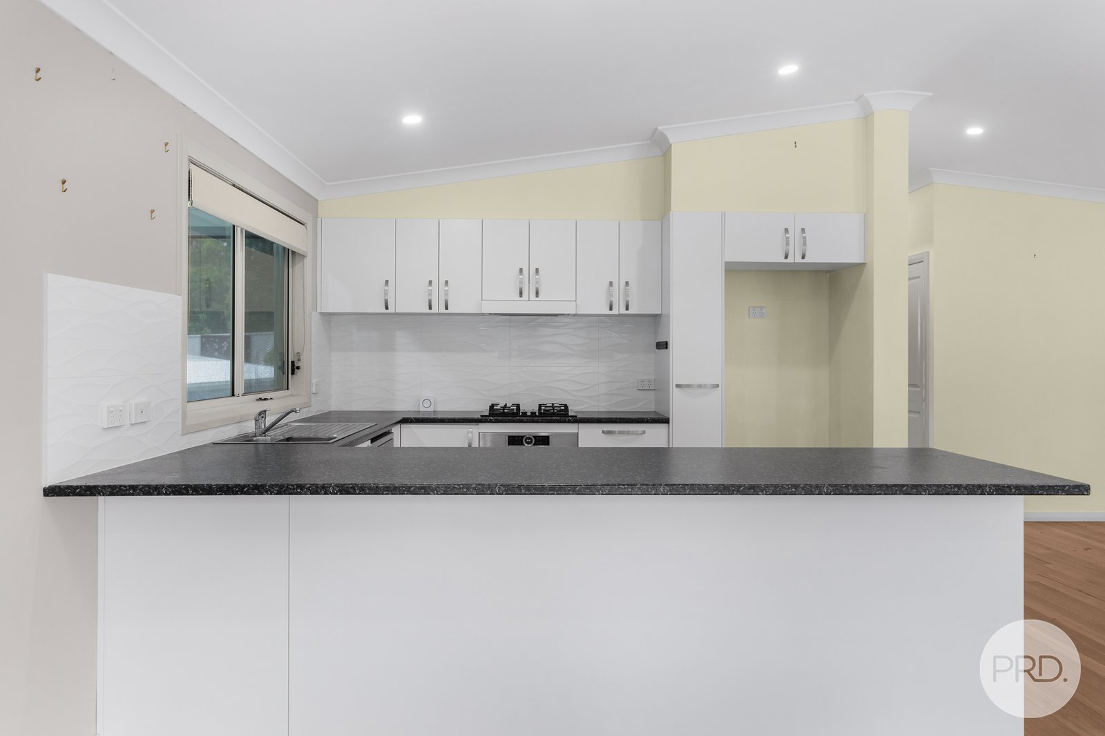 85/3 Parkside Parade TORONTO 5