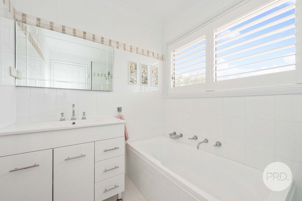 8/53 Yachtsman Crescent SALAMANDER BAY 13