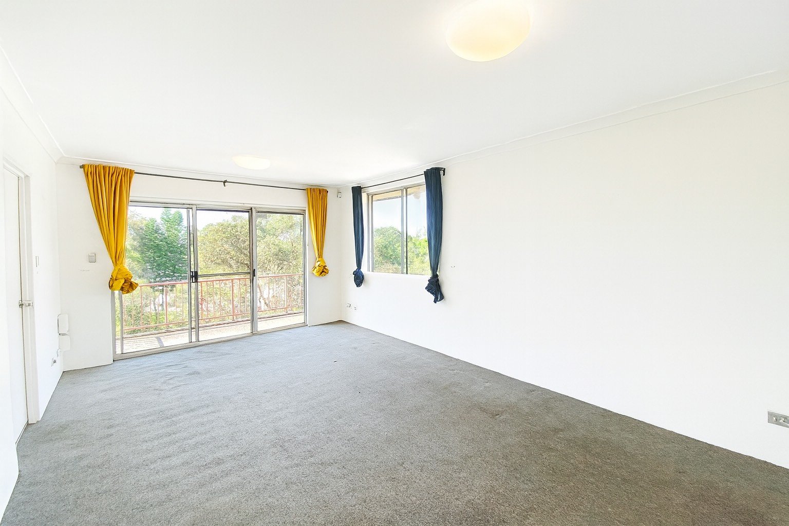 85/4 Riverpark Drive LIVERPOOL 2