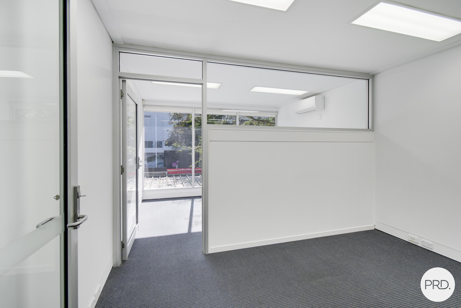 8/56 Griffith Street COOLANGATTA 4