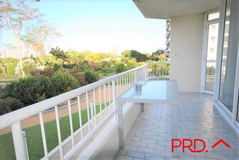 8/56 Hooker Boulevard MERMAID WATERS 6