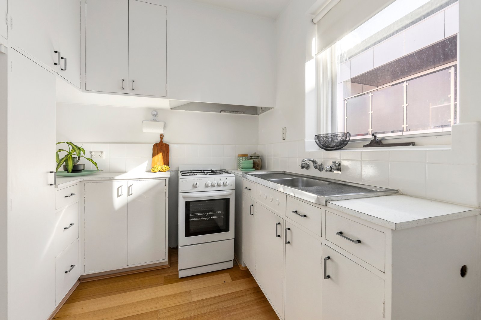 8/563 Glenferrie Road, Hawthorn, 3122