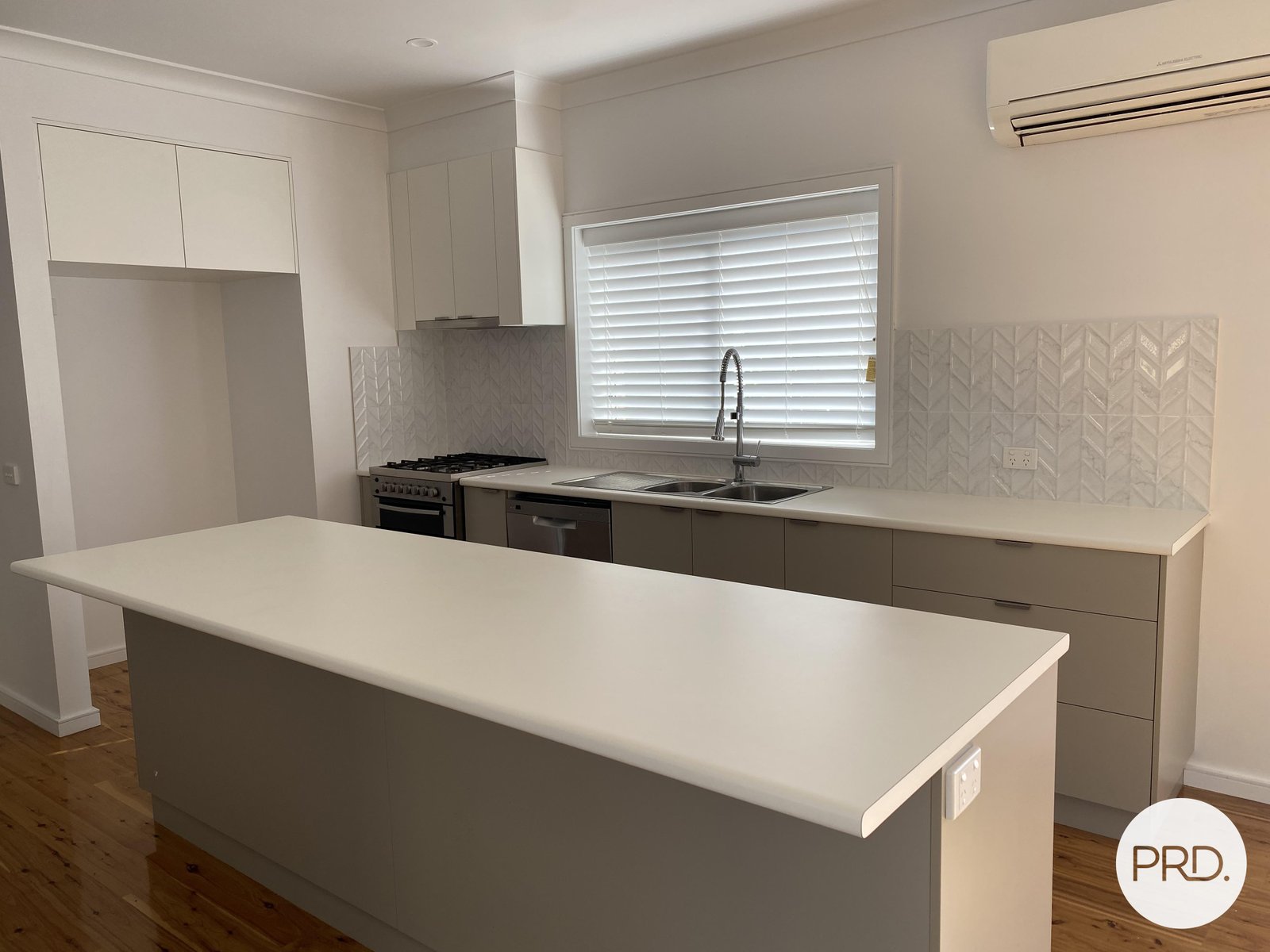 859 Tenbrink Street GLENROY 4
