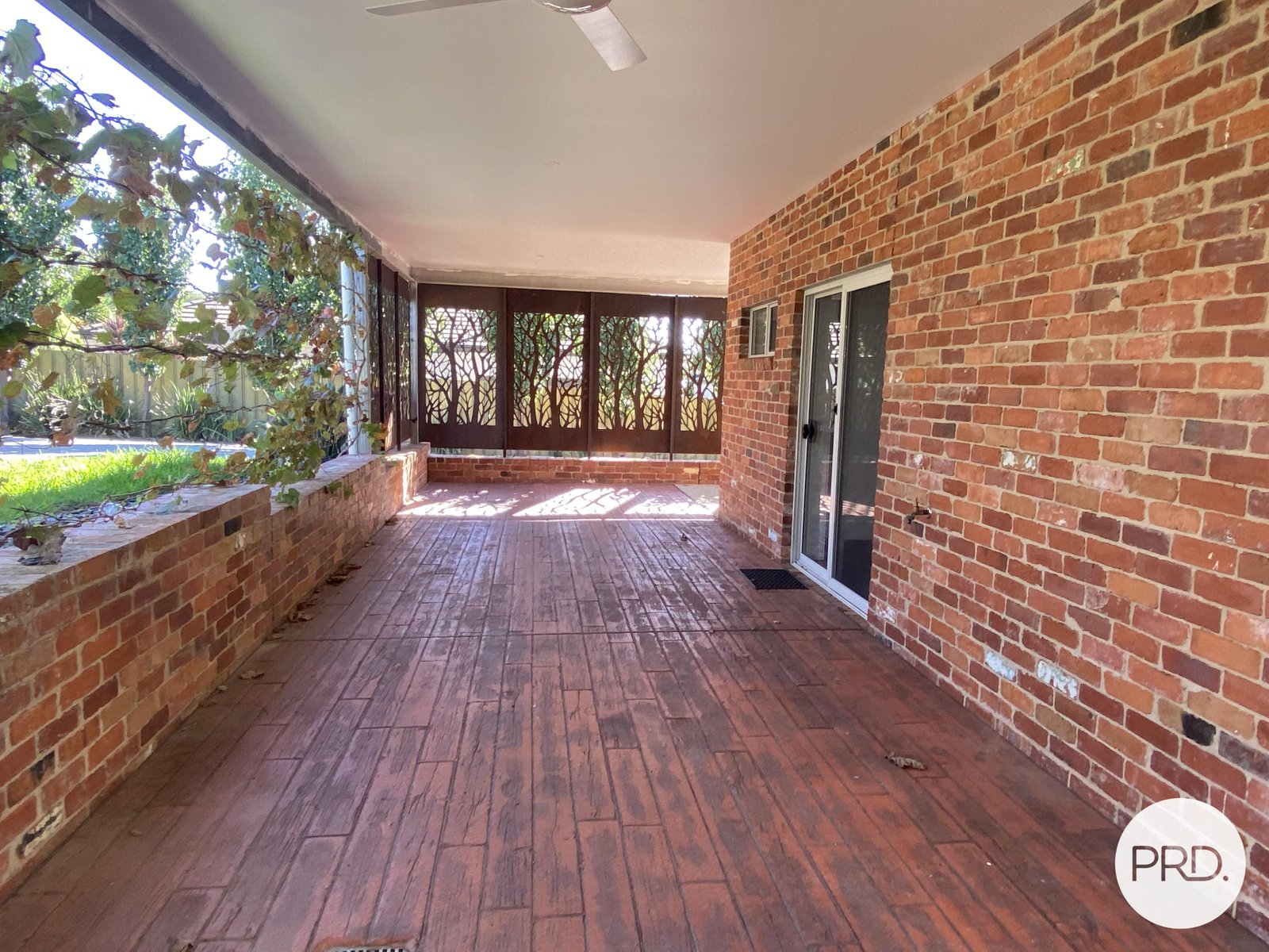 859 Tenbrink Street GLENROY 11
