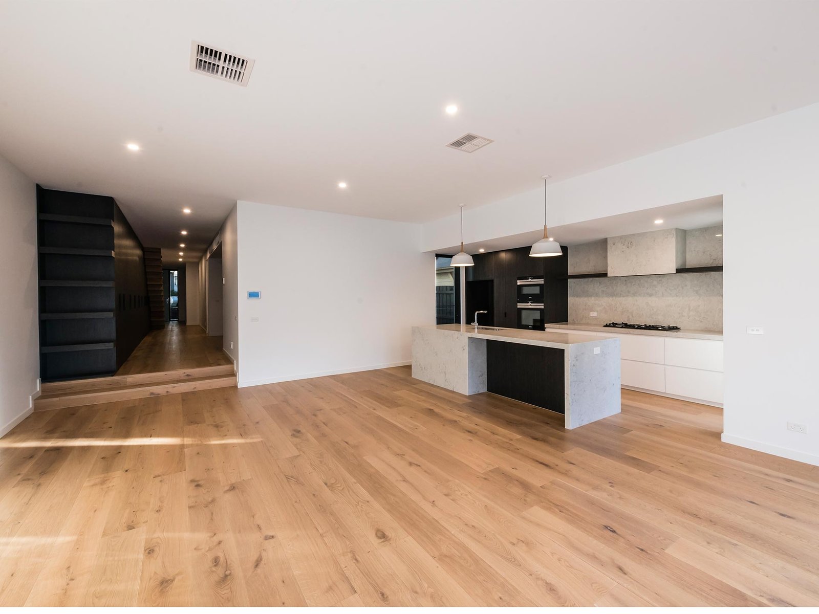 Gallery: 85a Stanley Street