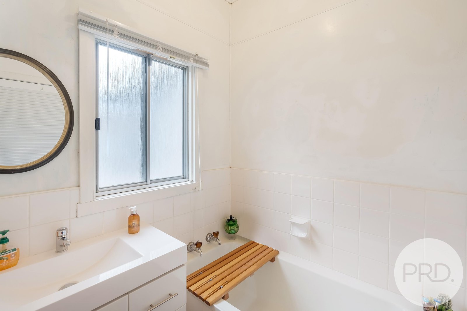 86 Backhouse Lane CAMBRIDGE 6