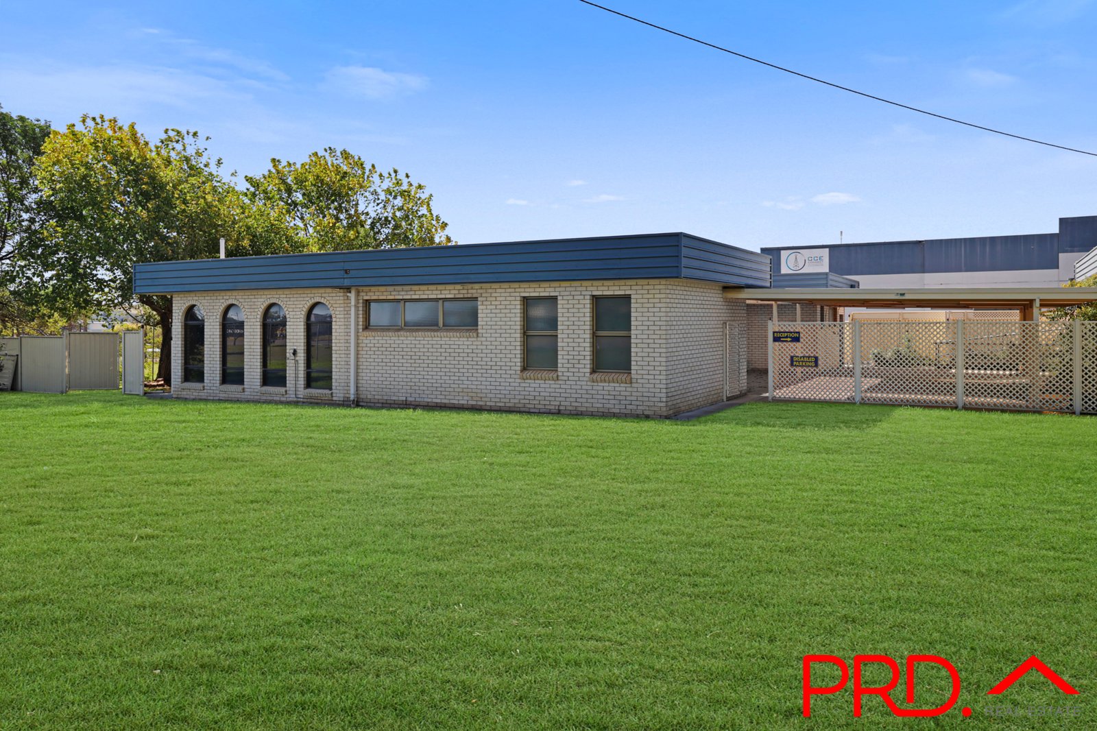 86 Barnes Street TAMWORTH 3