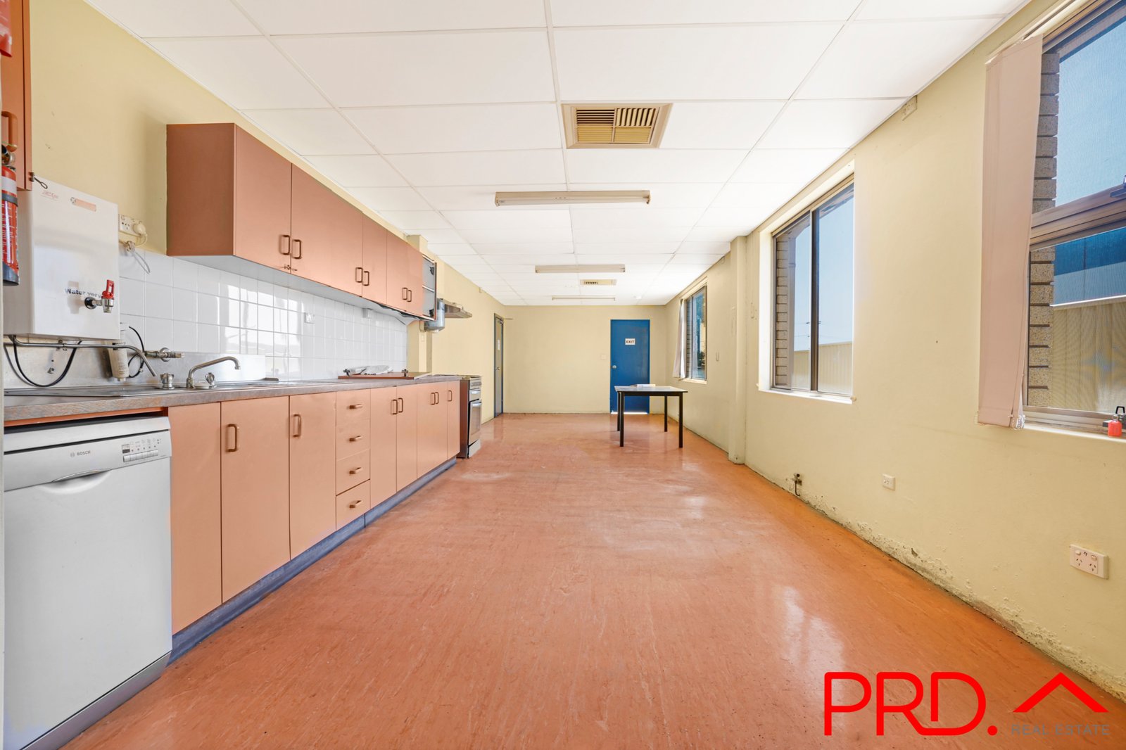 86 Barnes Street TAMWORTH 14