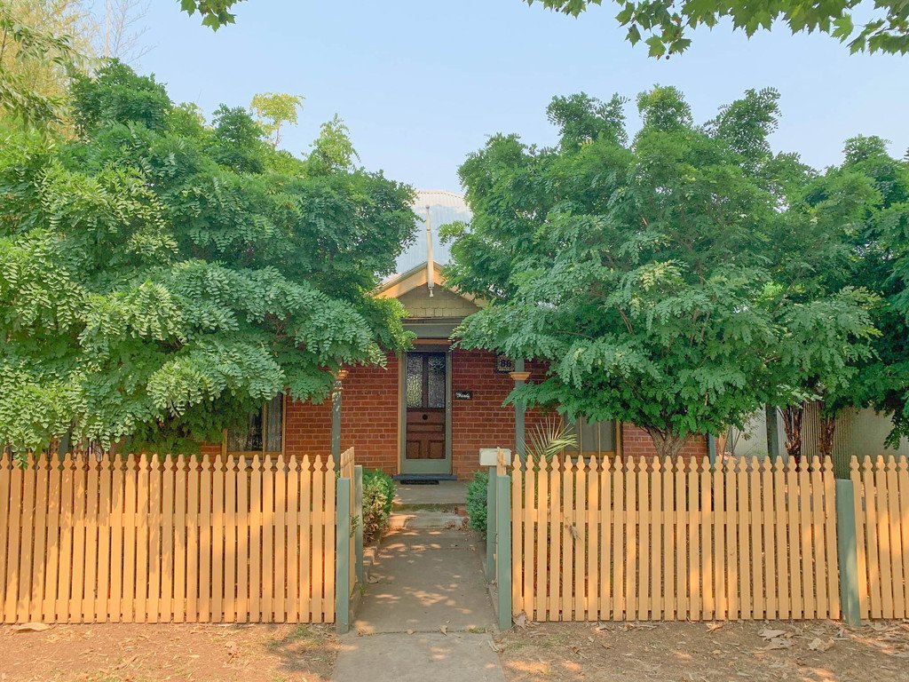 86 Best Street WAGGA WAGGA 1