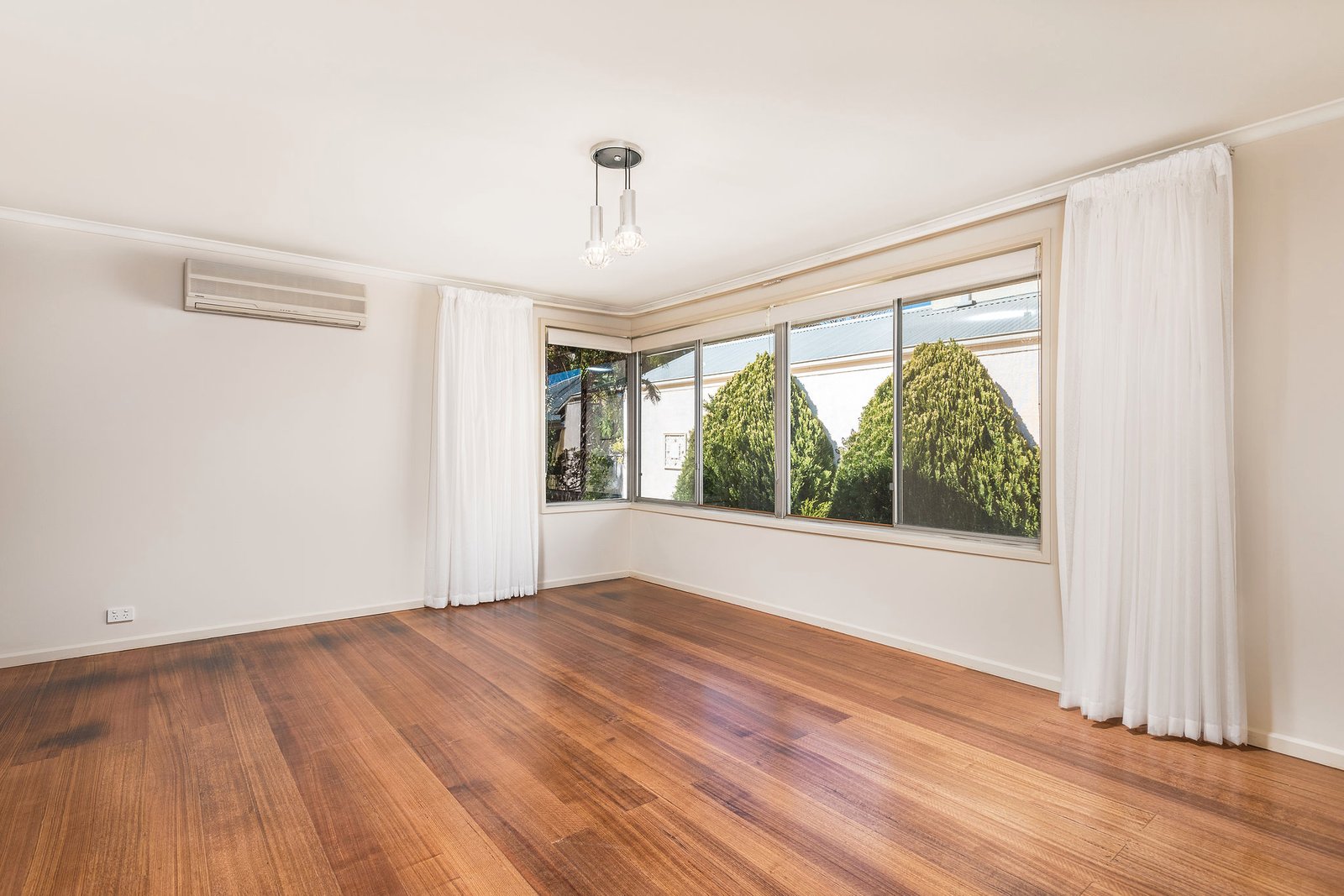 Gallery: 86 Bonanza Road