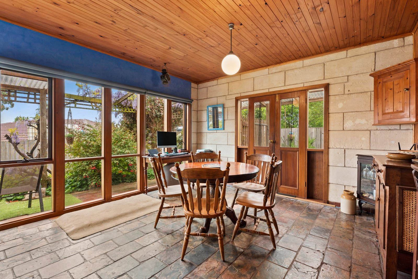 Gallery: 86 Bunganowee Drive