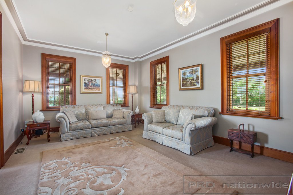 86 Canterbury Drive RAWORTH 7