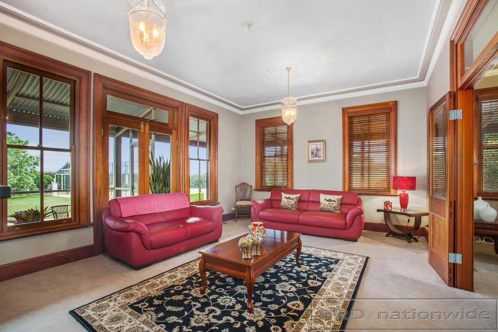 86 Canterbury Drive RAWORTH 8