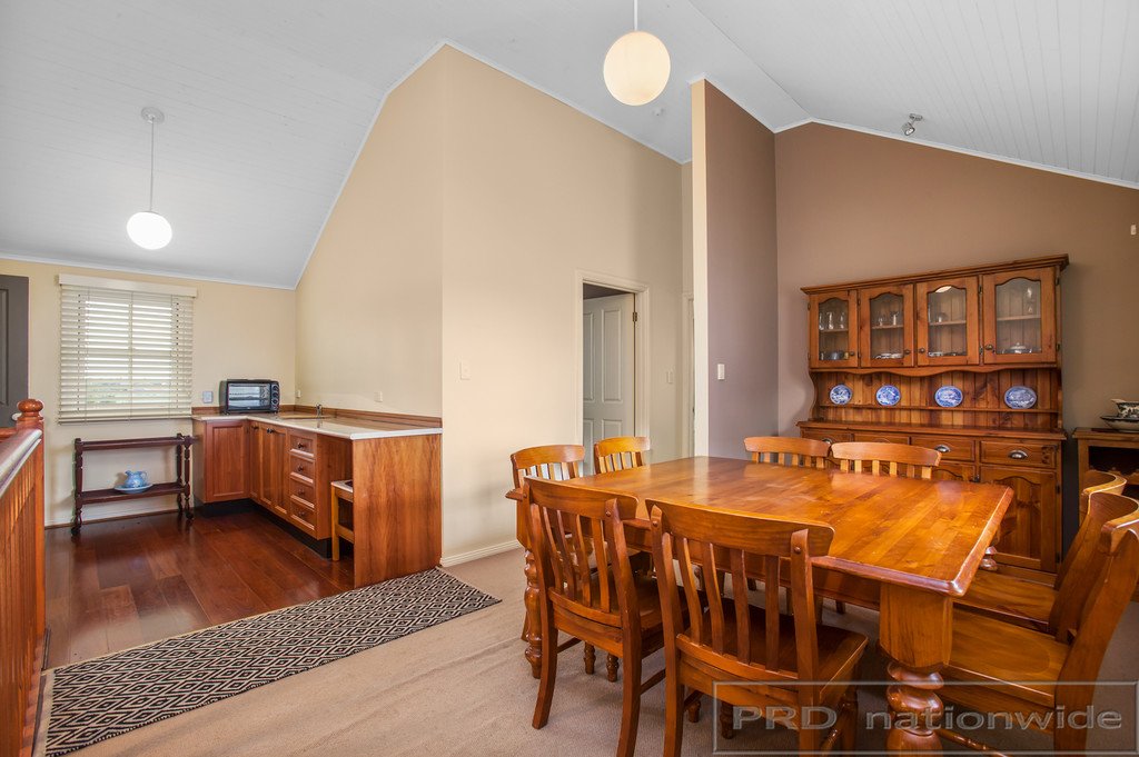86 Canterbury Drive RAWORTH 19