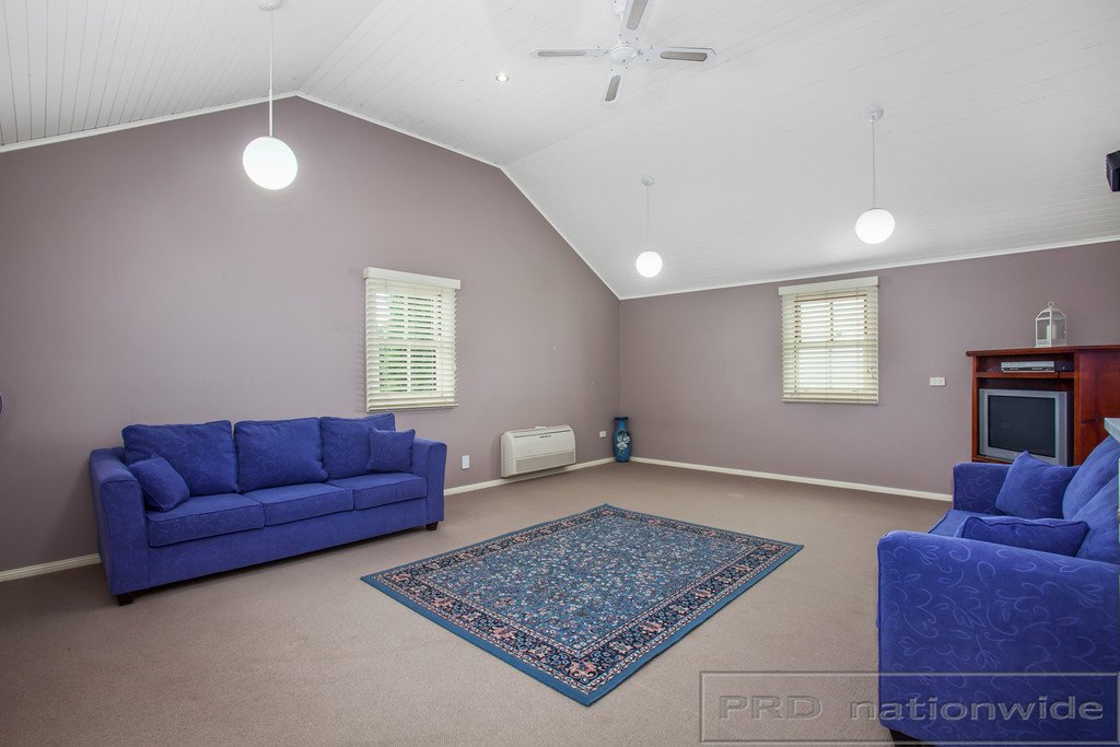 86 Canterbury Drive RAWORTH 21