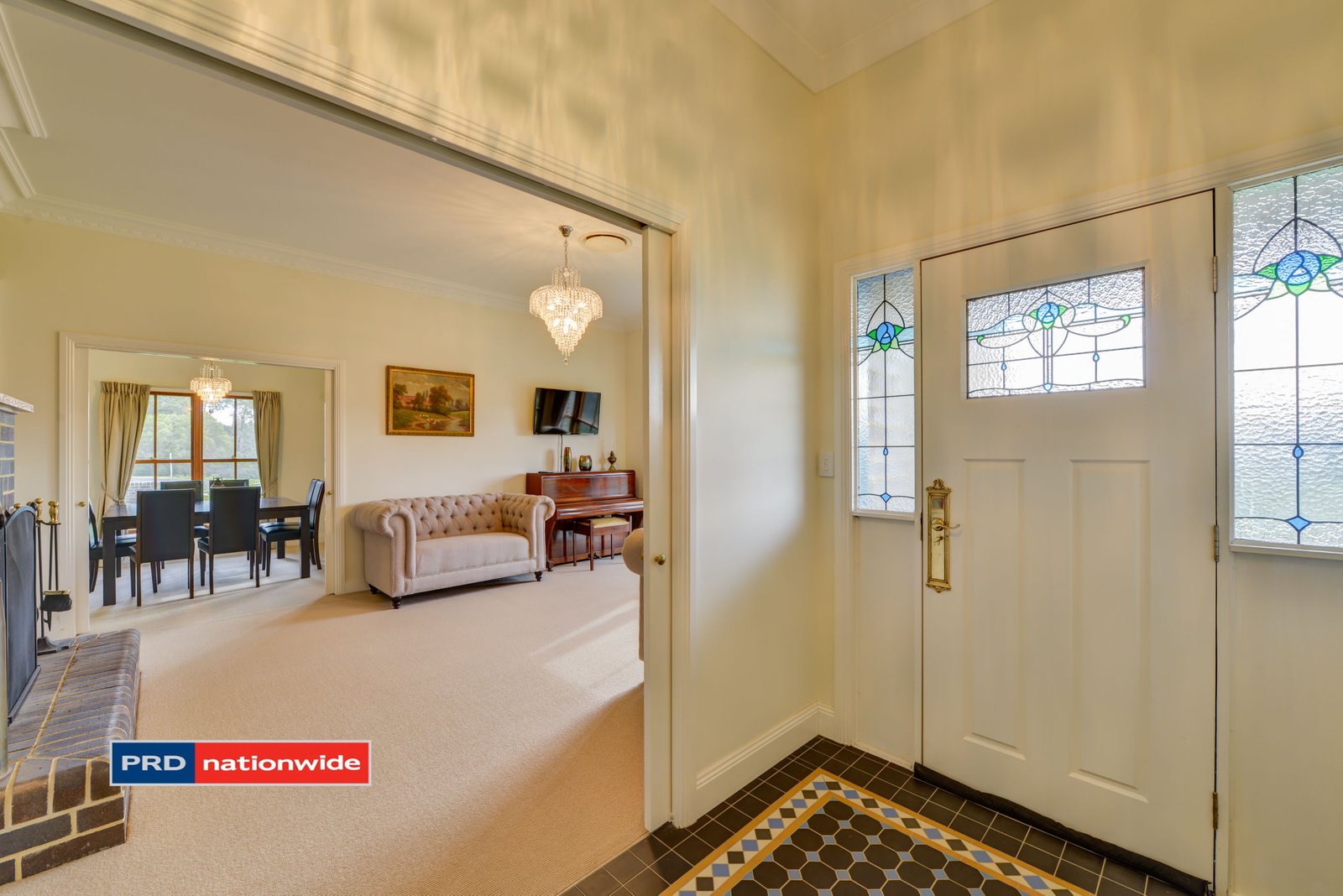 86 Catherine Way TAMWORTH 5
