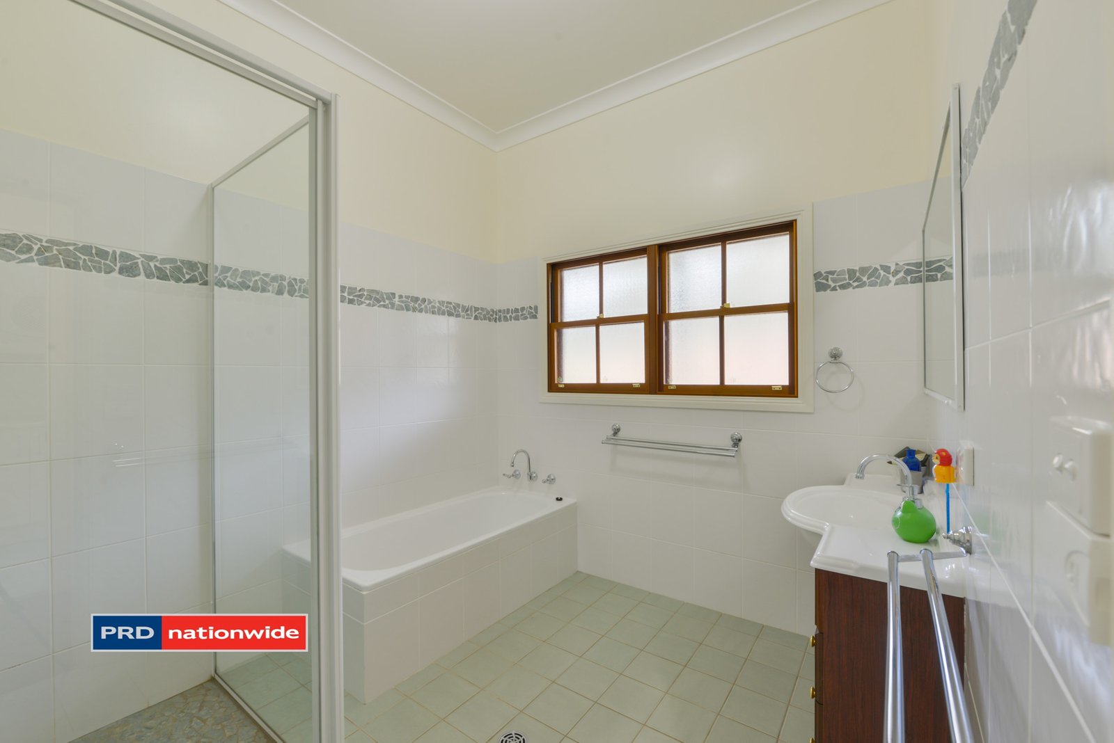86 Catherine Way TAMWORTH 8