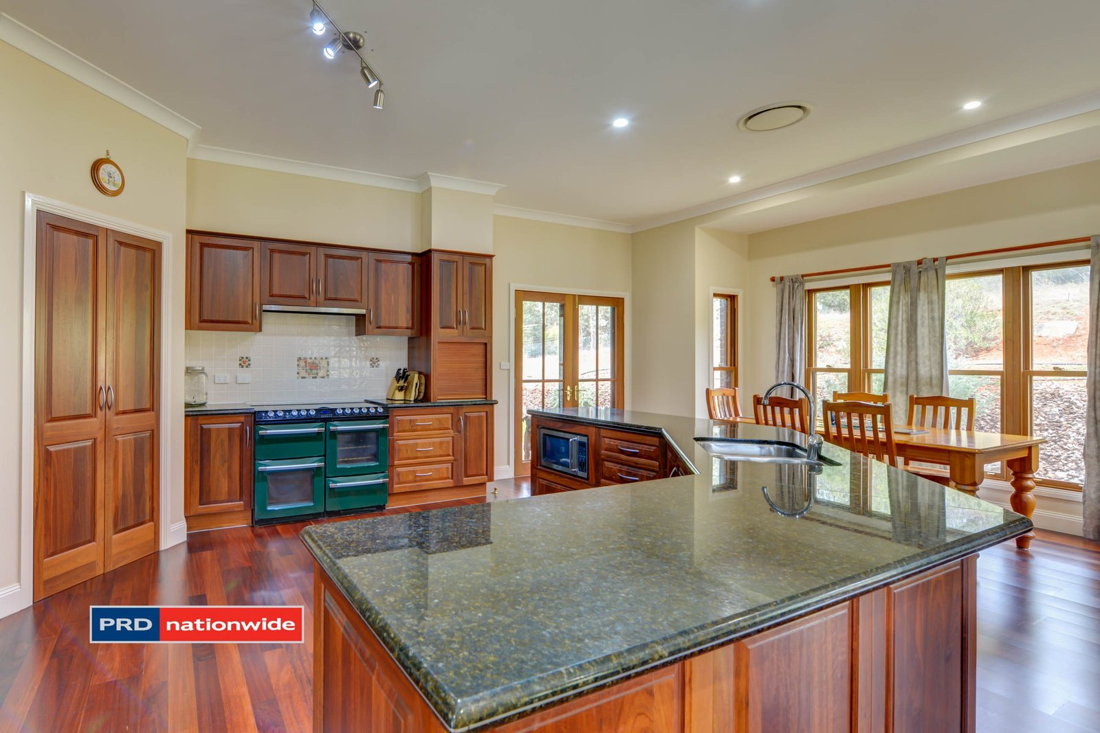 86 Catherine Way TAMWORTH 17