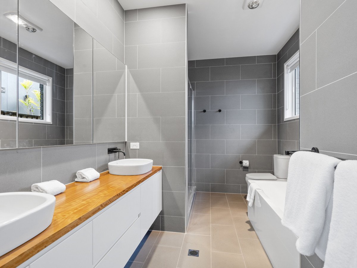 86 Chainey Avenue MIAMI 5