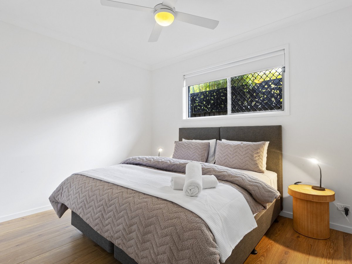 86 Chainey Avenue MIAMI 7