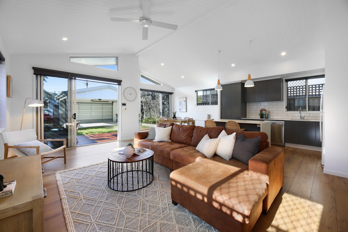 86 Chainey Avenue MIAMI 4