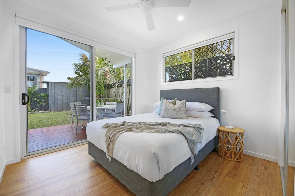 86 Chainey Avenue MIAMI 13