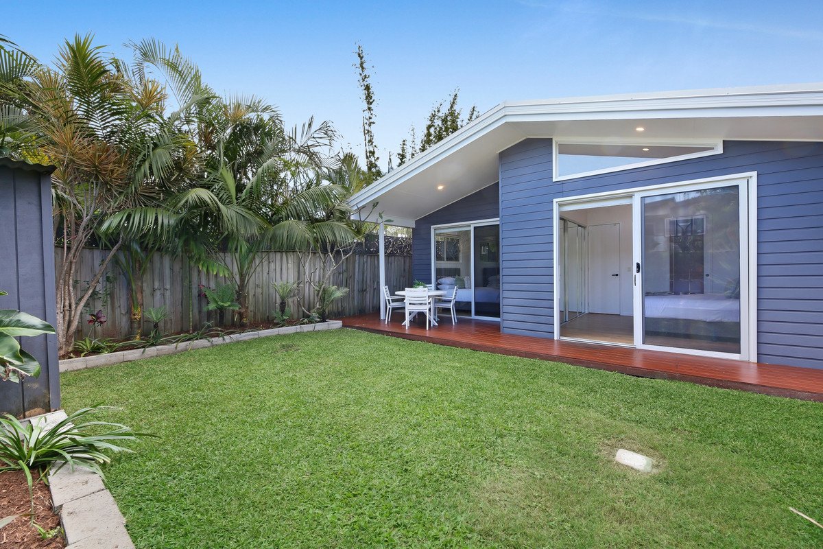 86 Chainey Avenue MIAMI 18