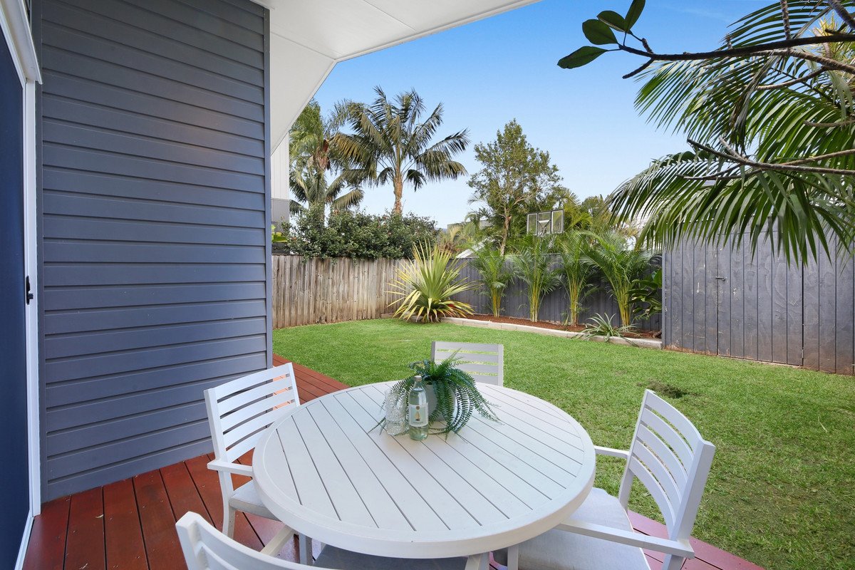 86 Chainey Avenue MIAMI 19