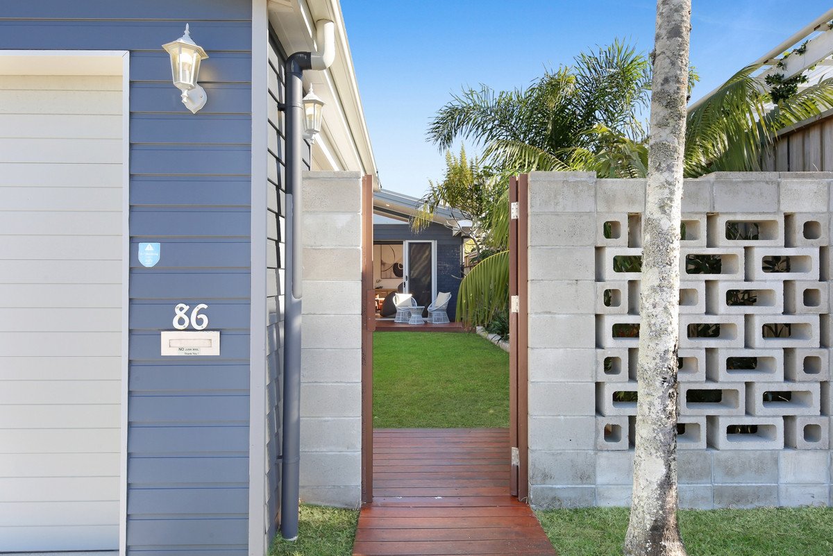 86 Chainey Avenue MIAMI 22