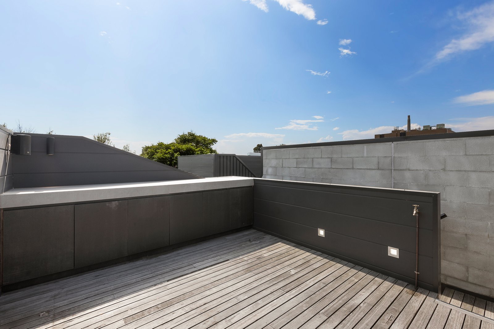 Gallery: 8/6 Charlotte Place