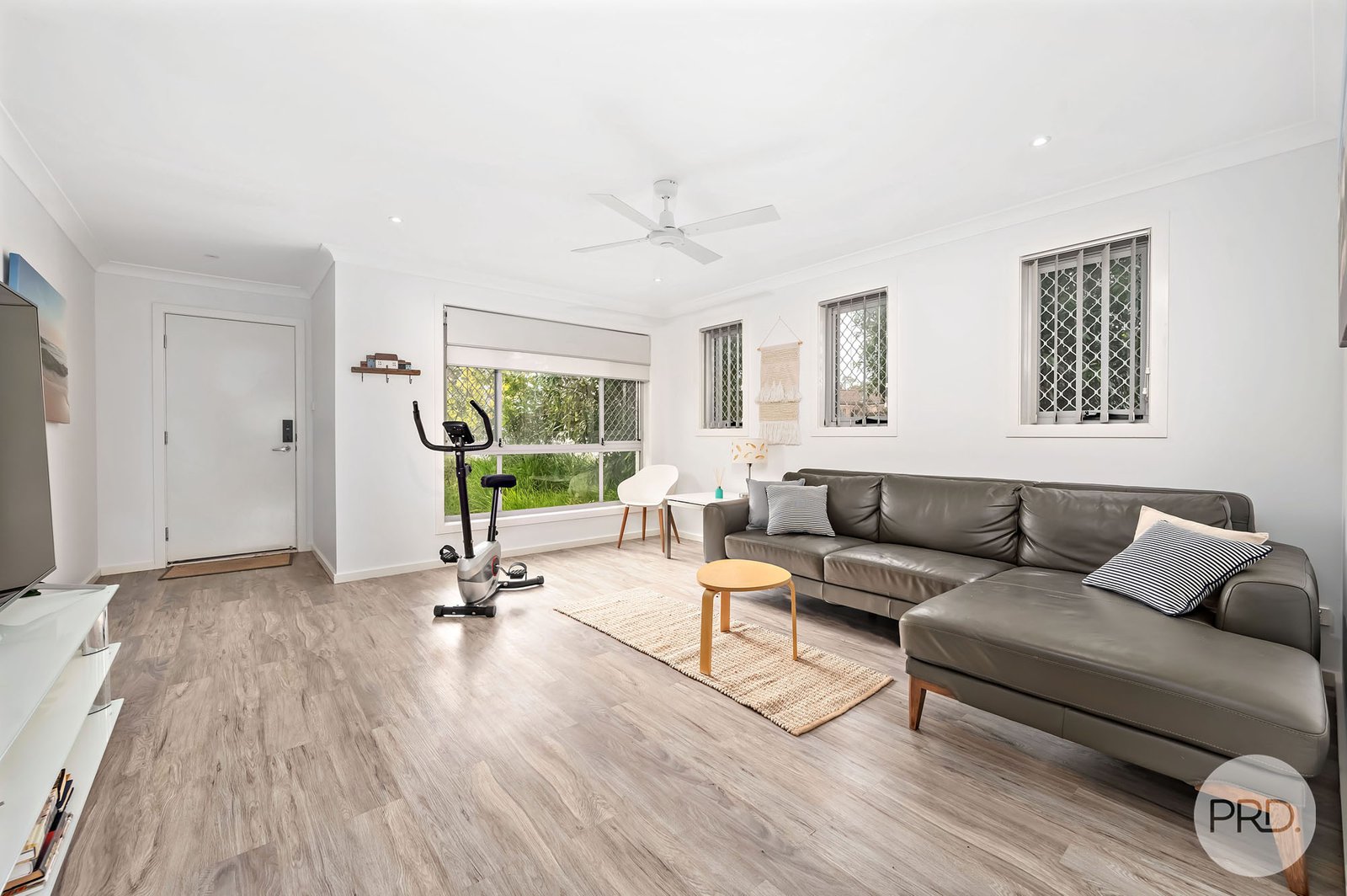 8/6 Corella Close SALAMANDER BAY 2