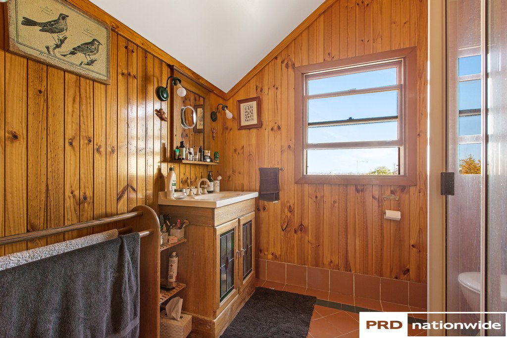 86 Denne Street TAMWORTH 18