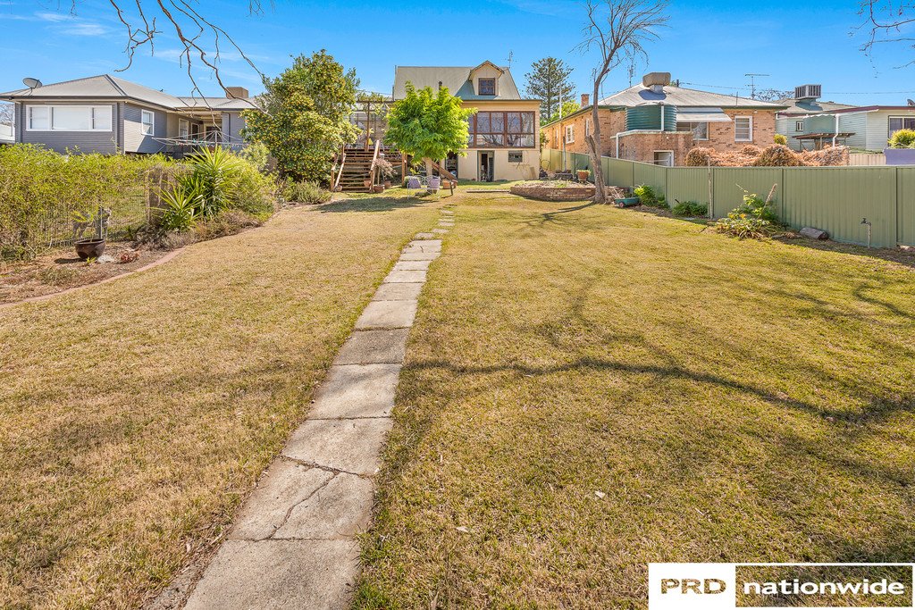 86 Denne Street TAMWORTH 22
