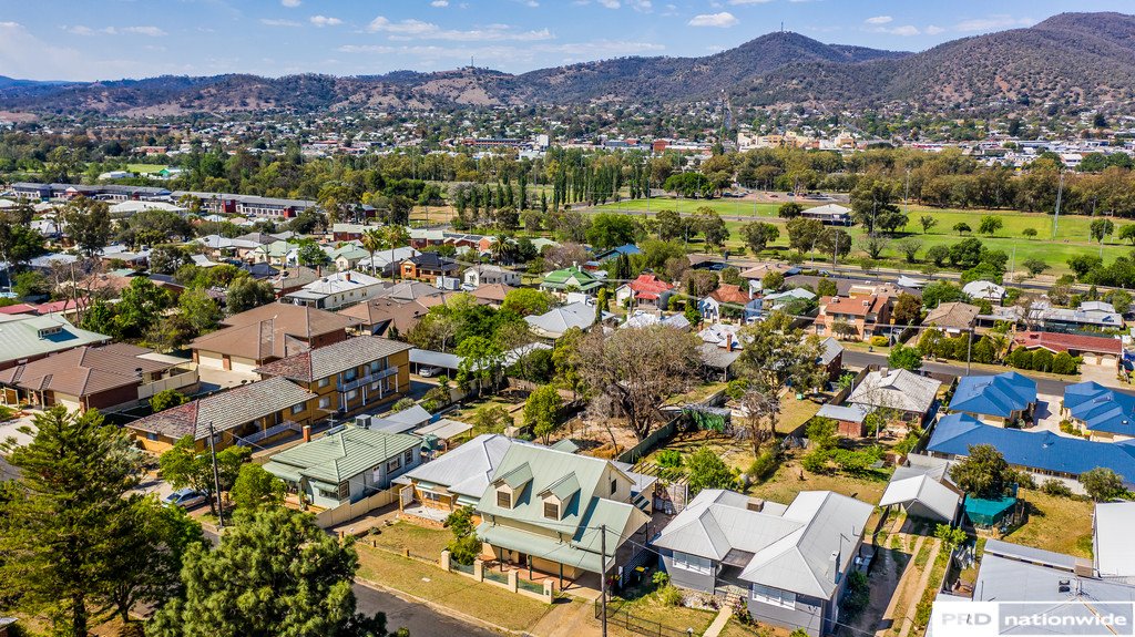 86 Denne Street TAMWORTH 26