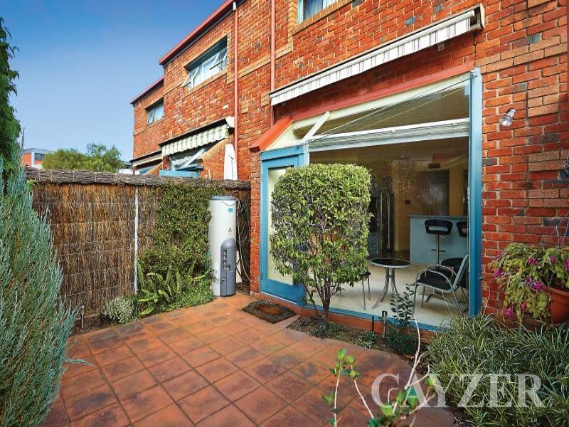 Gallery: 86 Farrell Street