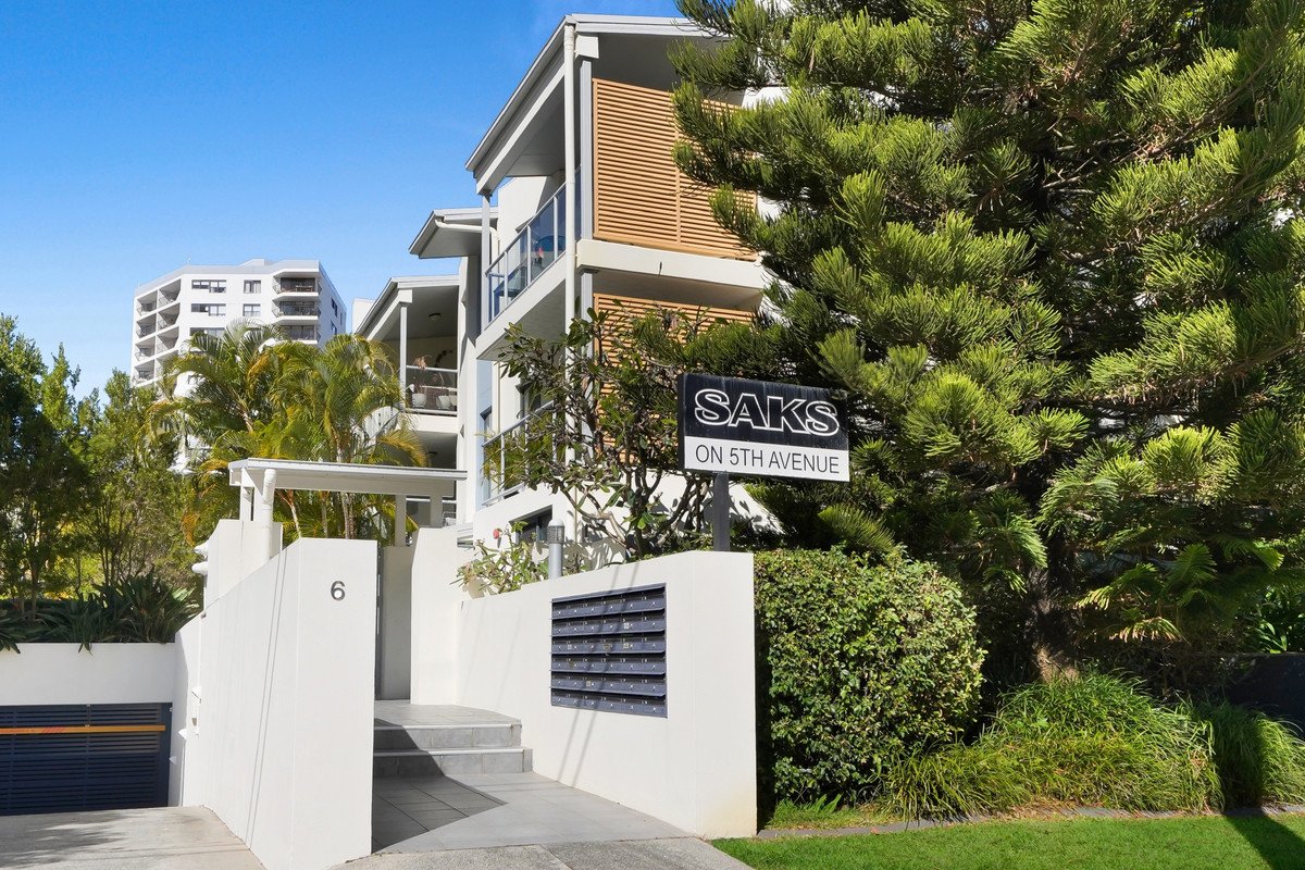 8/6 Fifth Avenue Burleigh Heads 13