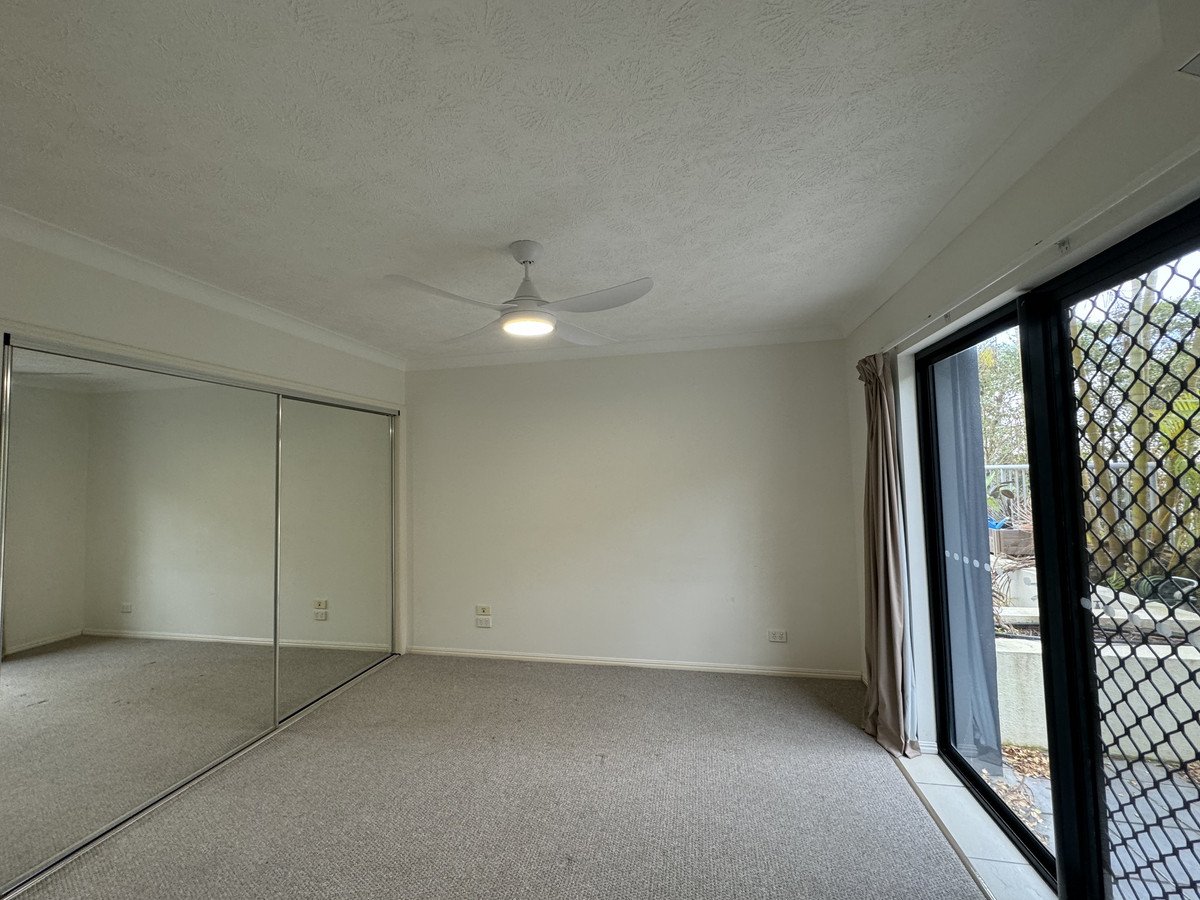 8/6 Fifth Avenue Burleigh Heads 13