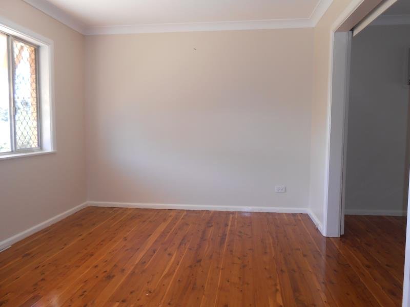 86 Garden Street TAMWORTH 8