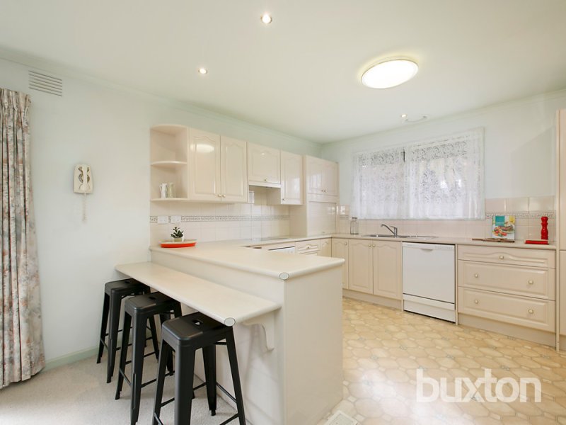Gallery: 86 Glenelg Drive
