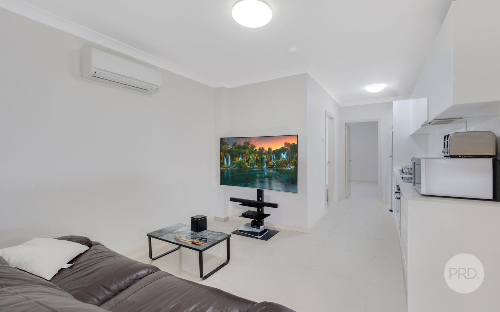 86 Glenmore Ridge Drive GLENMORE PARK 9