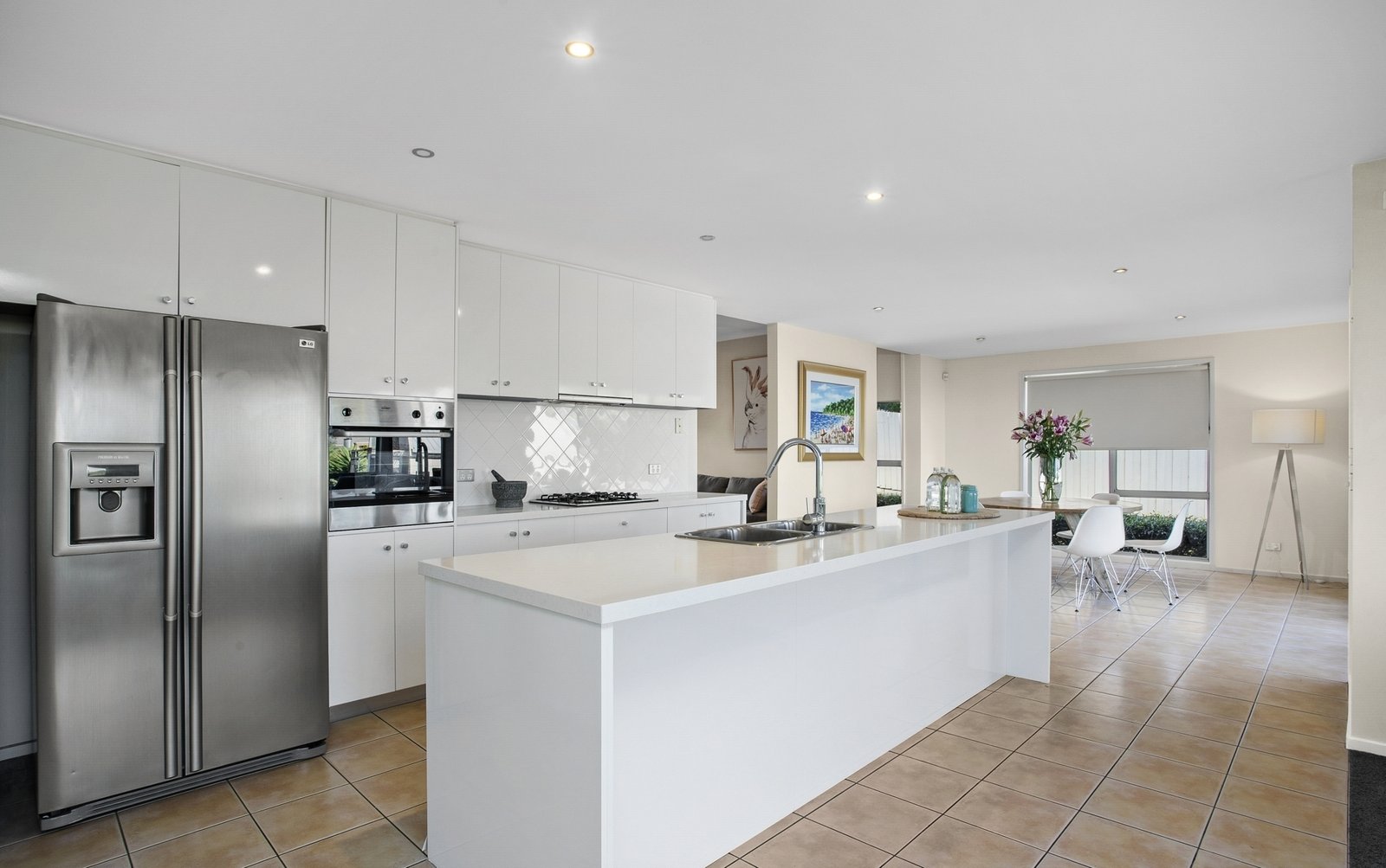 Gallery: 86 Grosvenor Drive