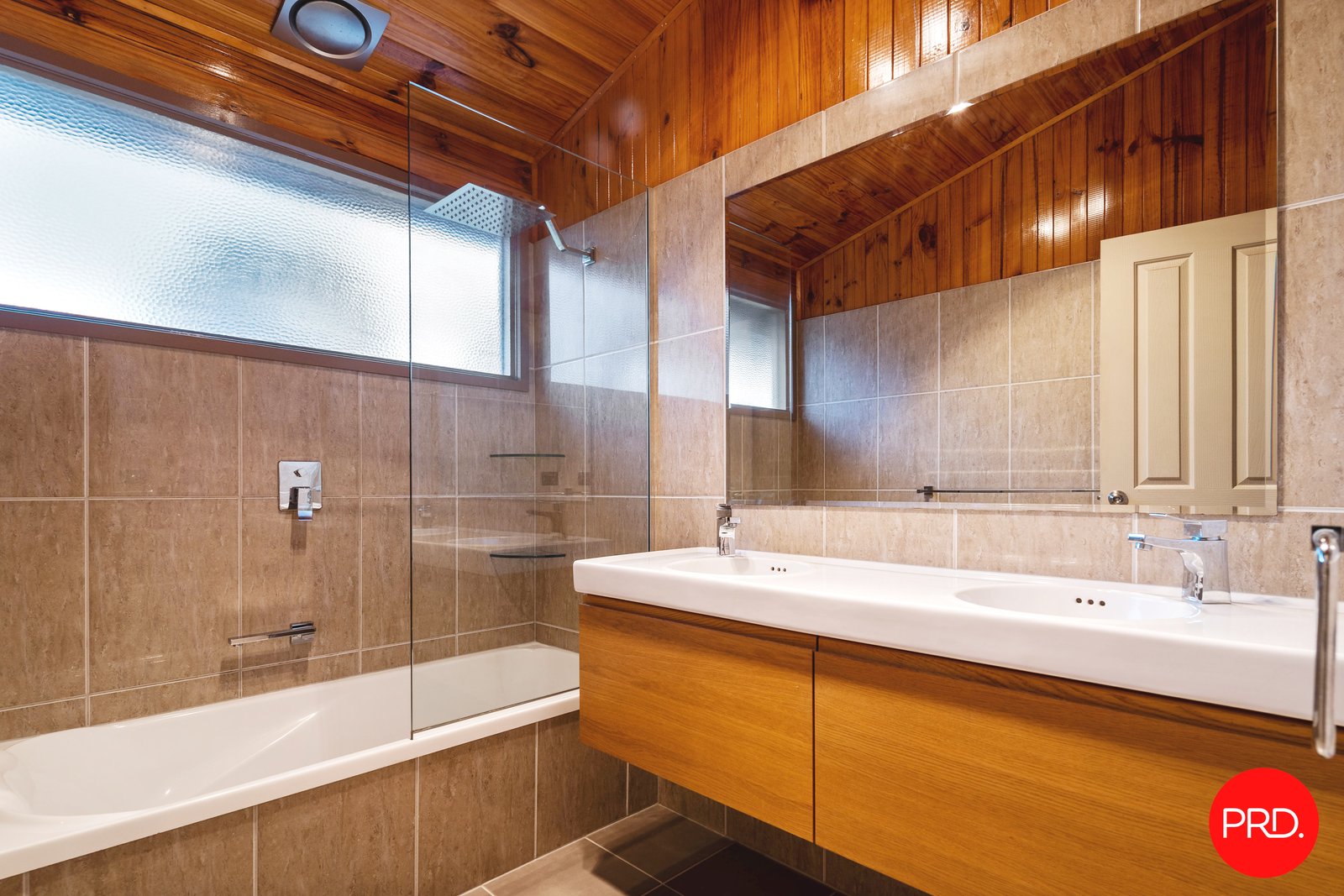 86 Happy Valley Road LONG GULLY 8